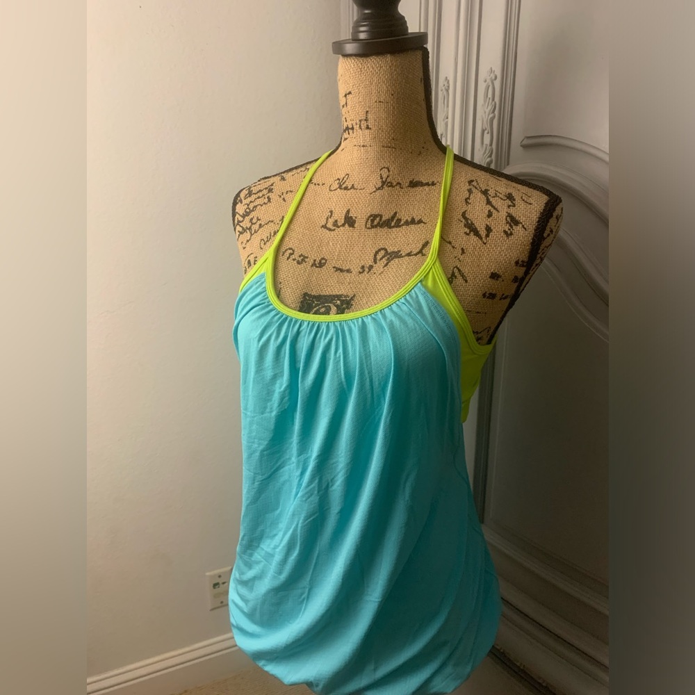 SALE!! EVERYTHING MUST GO!! Lululemon No Limits Tank Top!
